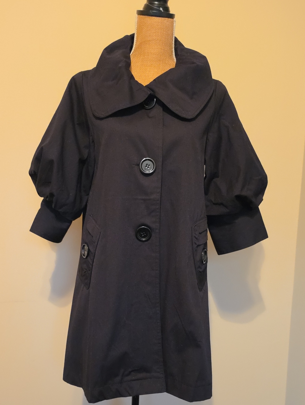 hazel Black Puff-Sleeve Trench Coat